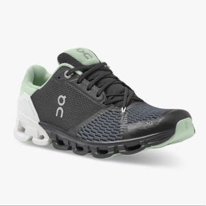 On Cloudflyer Running Shoes